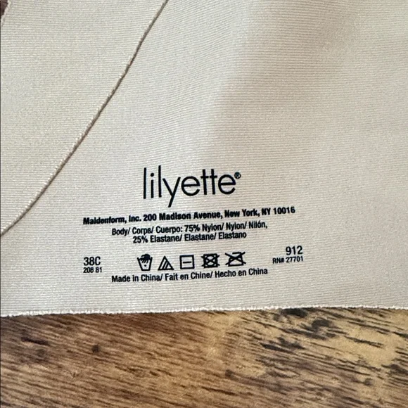 Lilyette in motion Tan Seamless Bra - Picture 4 of 5